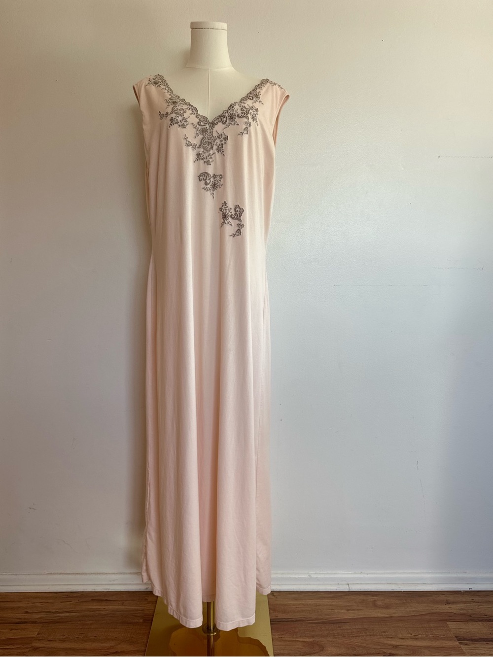 Soft Surroundings Pink Embroidered Floral Maxi Nightgown XL Coquette Sleepwear